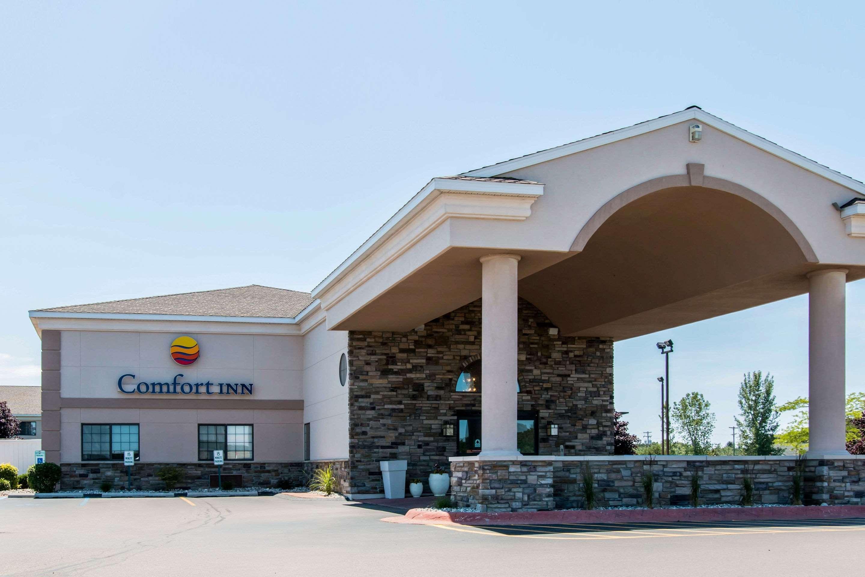 Comfort Inn Ludington Near Us-10 Exterior photo